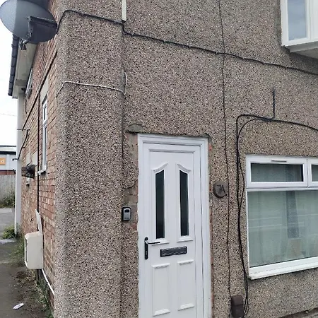 Flat Sleeps 5 People In * Guisborough
